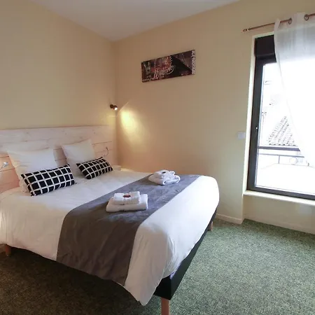 Hotel La Couronne 2*