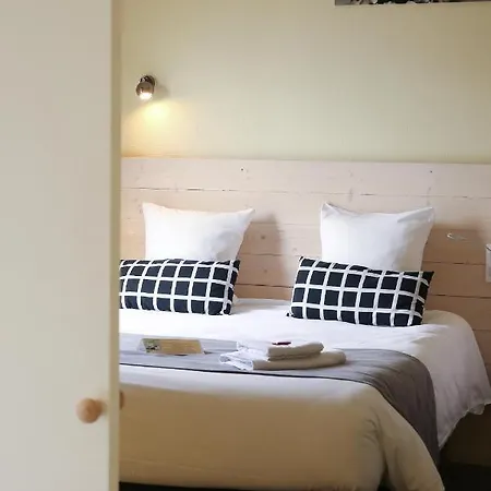 La Couronne Hotel 2*
