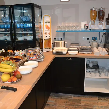 Hotel La Couronne 2*