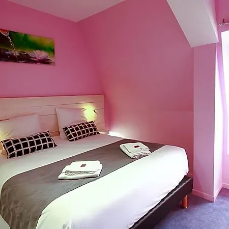 Hotel La Couronne 2*