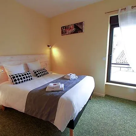 La Couronne 2*