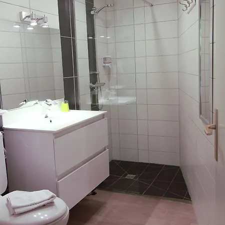Hotel La Couronne 2*