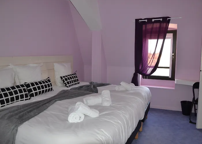 Hotel La Couronne 2*