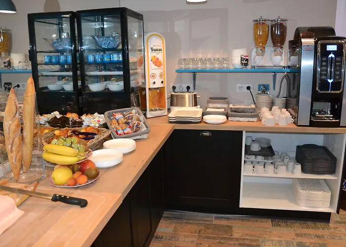 Hotel La Couronne 2*