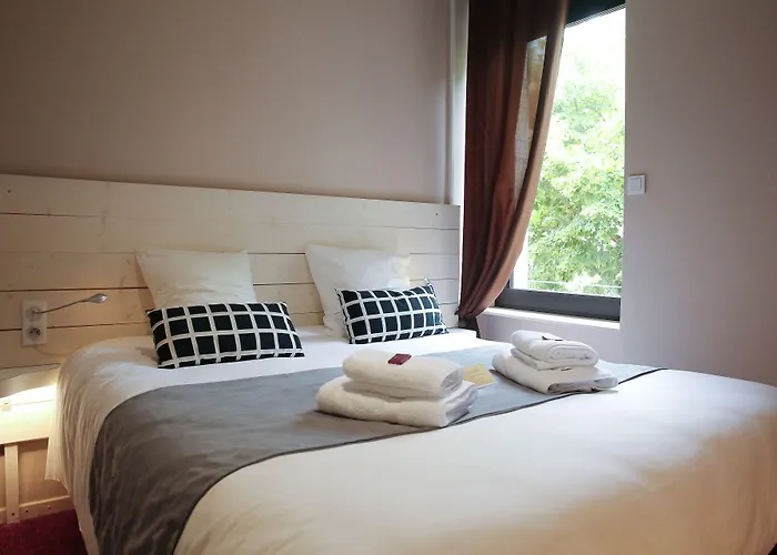 La Couronne Hotell 2*